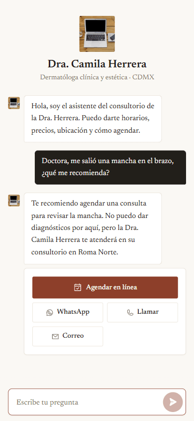 Chat real de GetBio: ante una duda médica personal, el asistente de la doctora Herrera responde con botones para agendar en línea, WhatsApp, llamar y correo